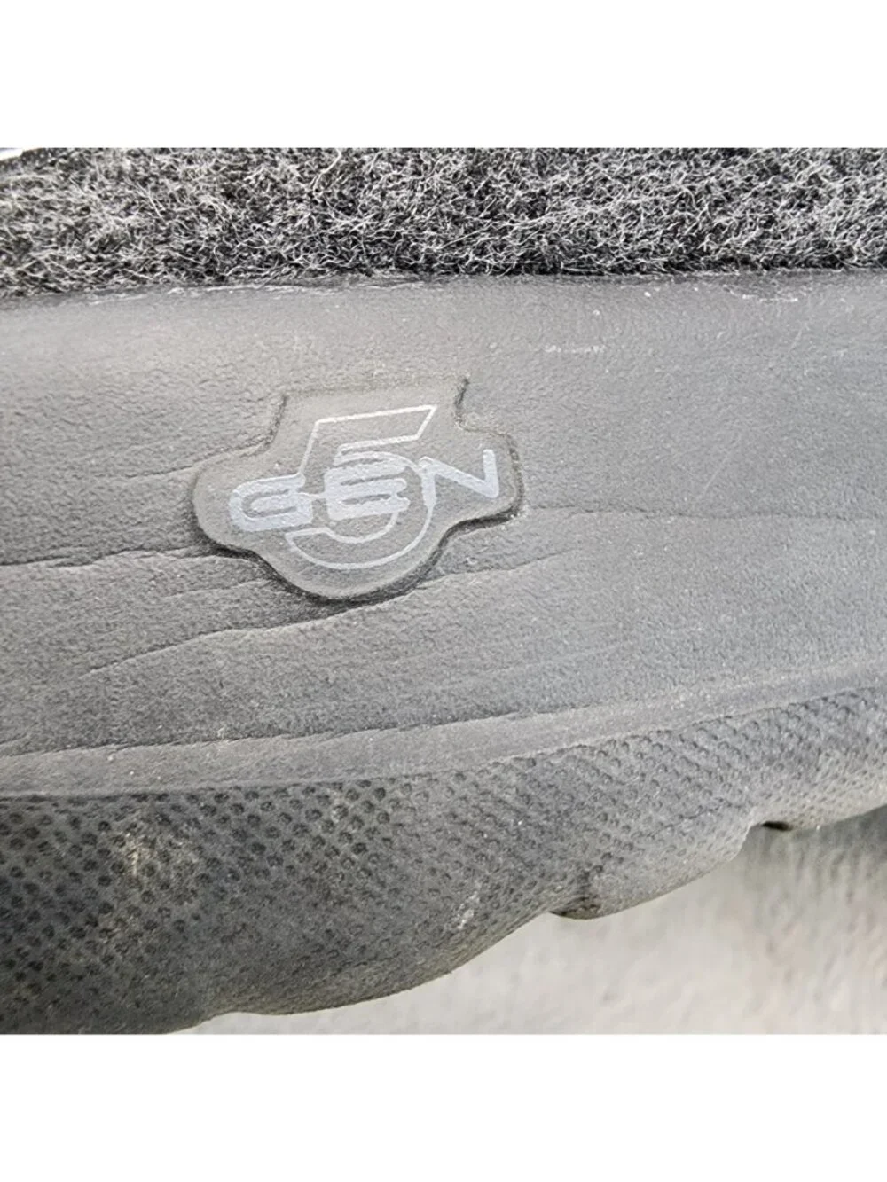 Skechers Shoes Womens Size 8.5 Gray Slip On Textile Sneakers *Read*